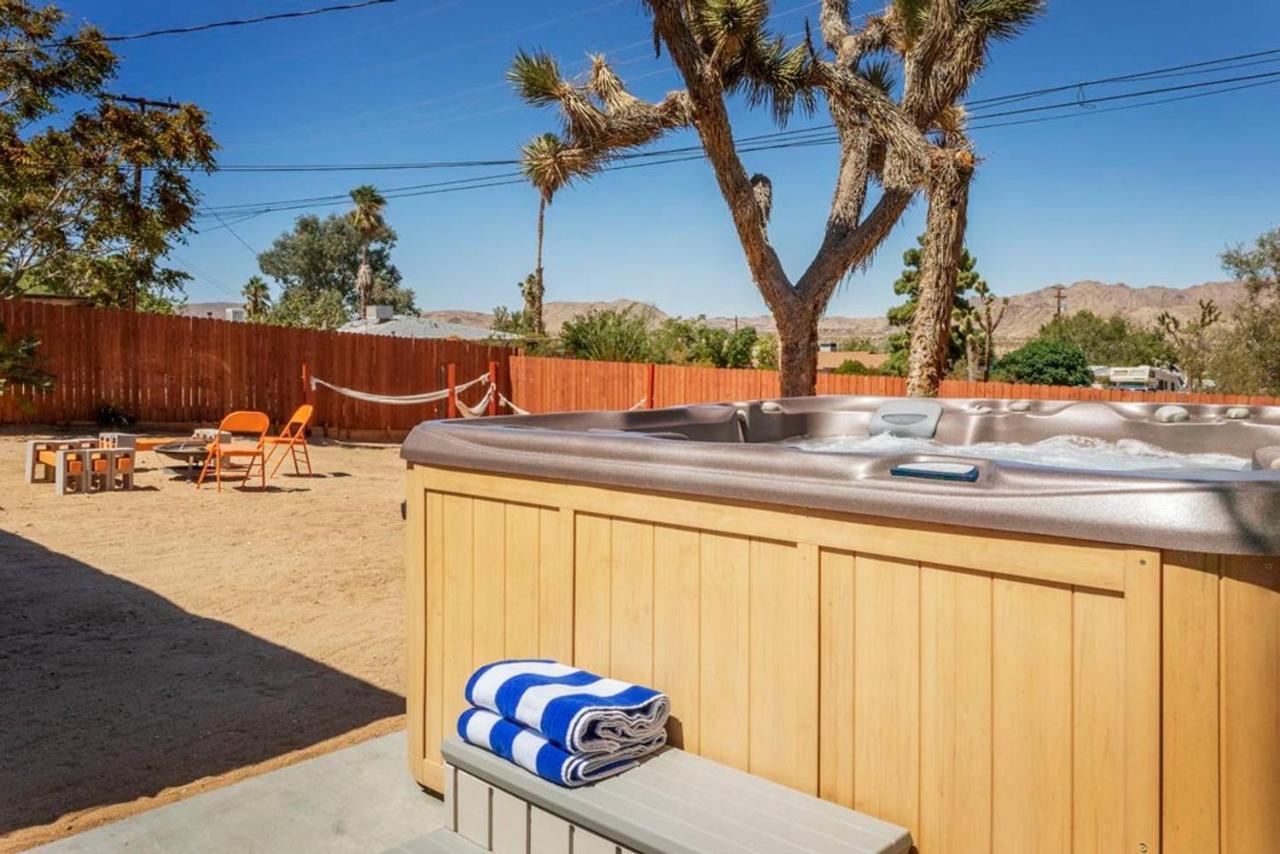 约书亚树Made In The Shade - Central, Hot Tub, Ac, Sleeps 8别墅 外观 照片